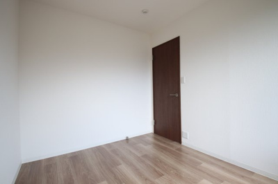 【洋室】 | ルミエール大野芝