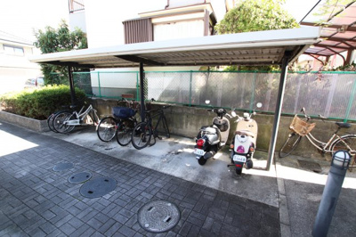 【その他共用部分】 | ルミエール大野芝 | 駐輪場