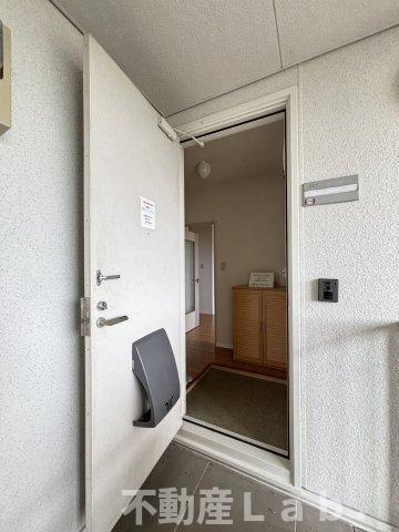 サンビレッジ二番館のエントランス