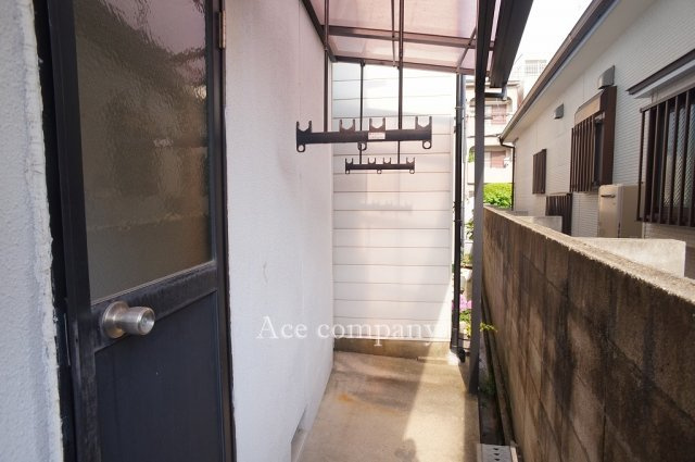 【庭】 | 東大阪市長栄寺 | 1階南側、物干しスペースあります☆テラス屋根付きです☆