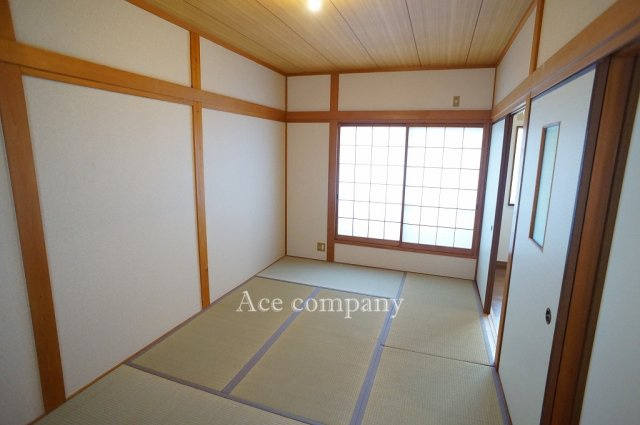 【寝室】 | 東大阪市長栄寺 | 【3階：和室7.5帖】バルコニーに面した和室です☆畳表替え済みです☆