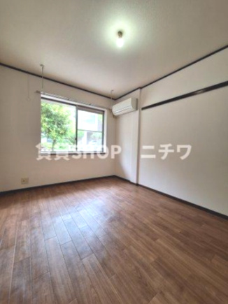 メゾン８８の洋室