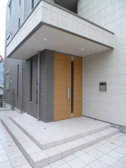 メゾン白樺中野坂上S棟のロビー|☆エントランス☆