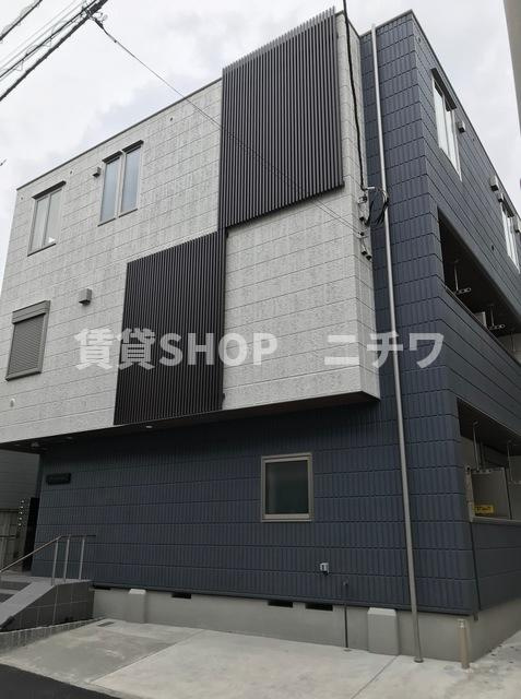 ラプラス四谷の外観