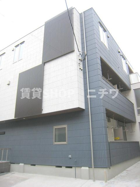 ラプラス四谷の外観