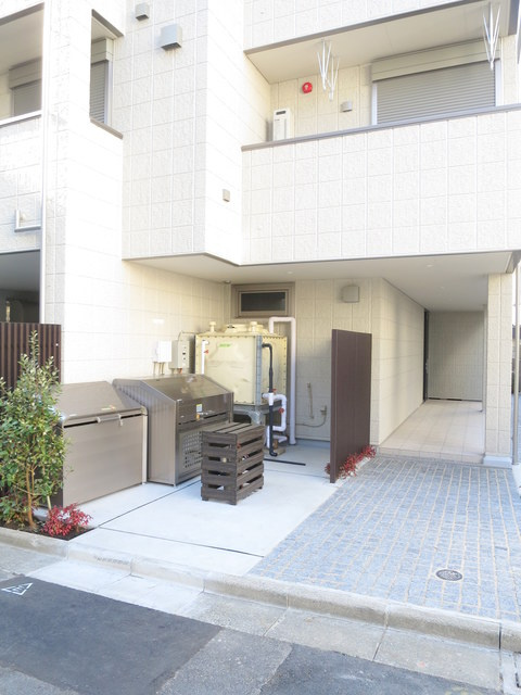 カーサ千駄ヶ谷のエントランス