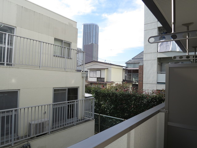 ヴィラ市谷台町の展望