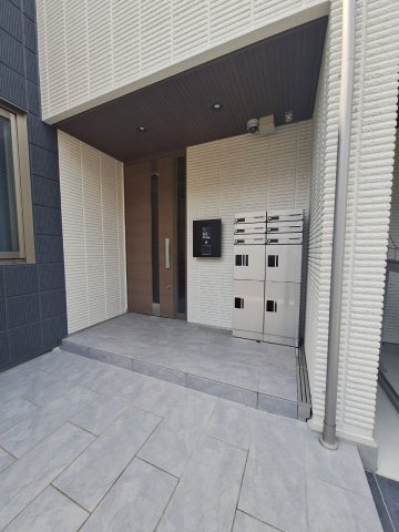 パティオＢ渋谷本町のエントランス