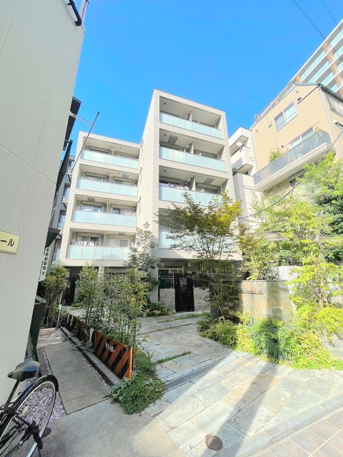 HEBEL MAISON　四谷の外観