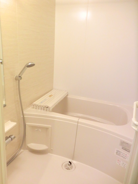 HEBEL MAISON　四谷の浴室