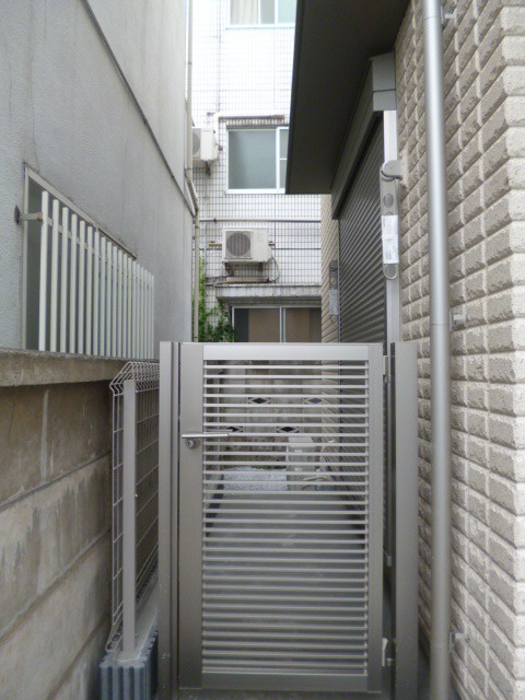 オールージュ北新宿のバルコニー