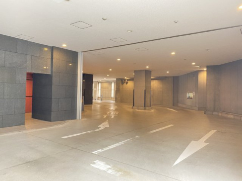 シティタワー大阪天満ザ・リバー＆パークスの駐車場