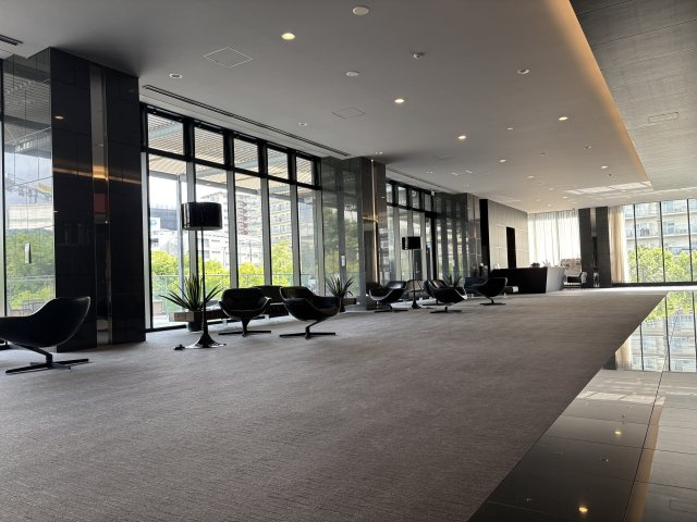 シティタワー大阪天満ザ・リバー＆パークスのロビー