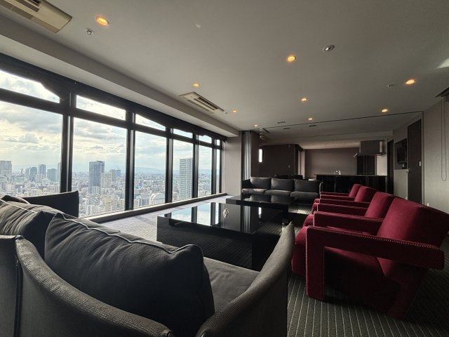 シティタワー大阪天満ザ・リバー＆パークスのロビー