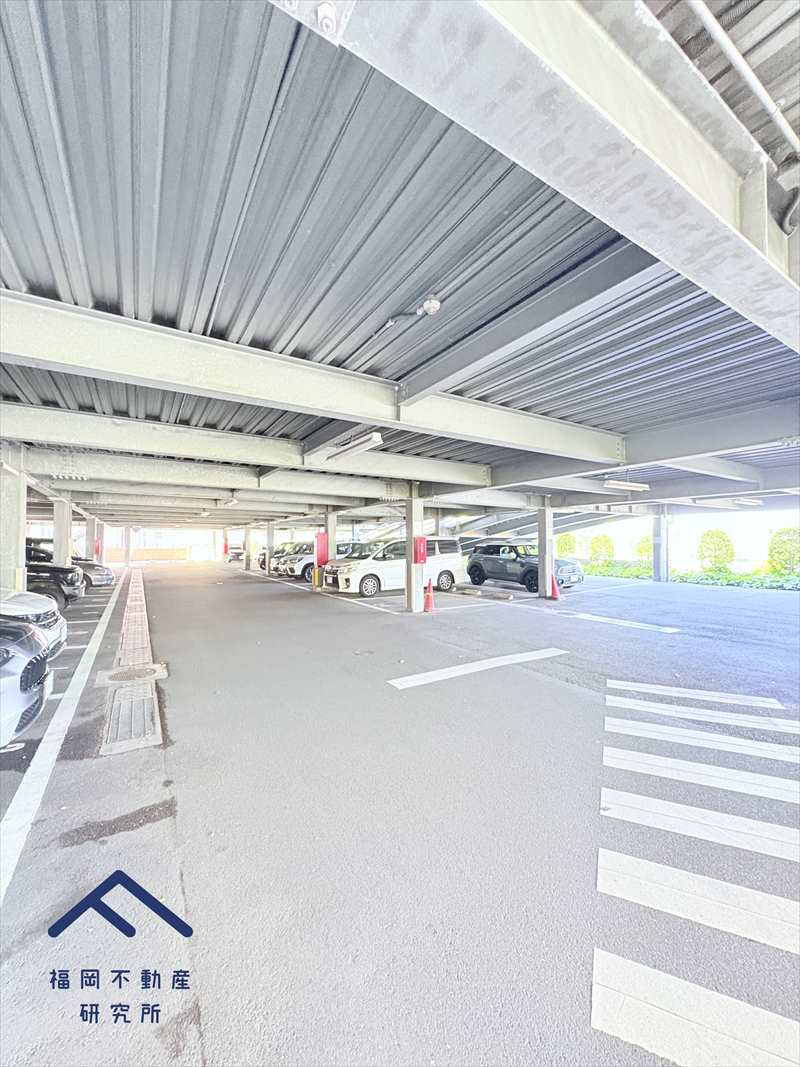 アプローズ香住ケ丘弐番館の駐車場