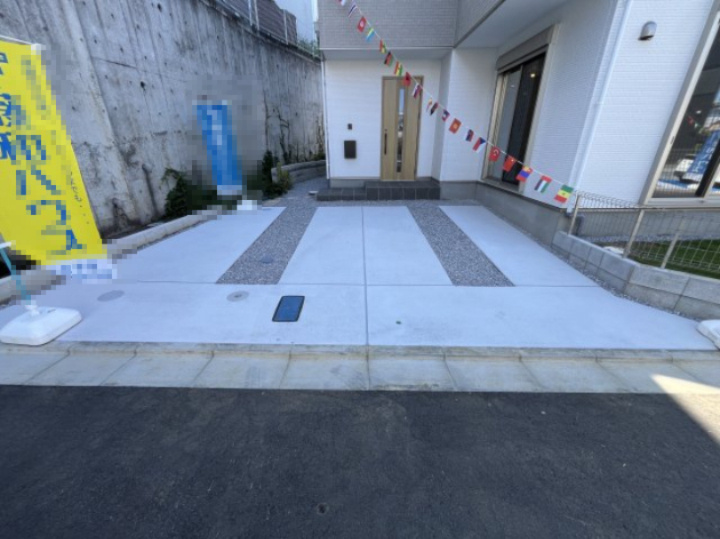 祝　成約済み　八王子市　館町　新築戸建て　４期の駐車場|～仲介手数料無料☆八王子ひなた不動産～八王子市館町　新築戸建て