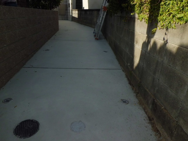 HCフラッツ青谷ガーデンのエントランス