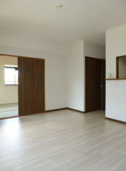 グランドメゾン神ノ倉の居間・リビング