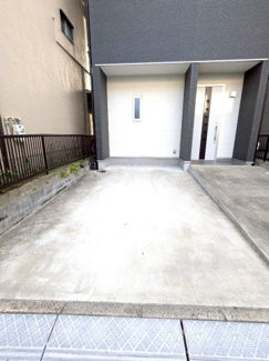 【駐車場】 | ■420万円値下げしました　■茨木市西河原一丁目　■駅近戸建 | ■２WAYアクセス
■JR東海道本線「総持寺駅」 徒歩約3分
阪急京都線「総持寺」駅より徒歩約14分の好立地