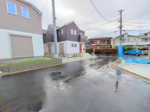 祝：成約済み　八王子市　館町　新築戸建て　４期の駐車場|～仲介手数料無料☆八王子ひなた不動産～八王子市館町　新築戸建て
