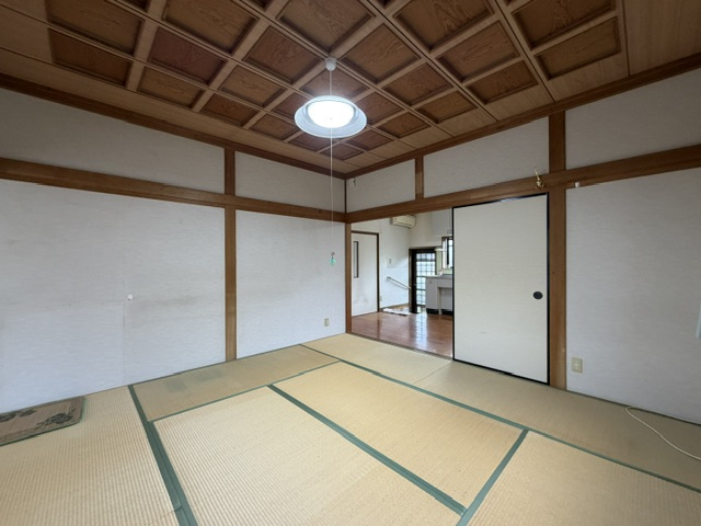 都城市山之口町富吉の中古一戸建の和室
