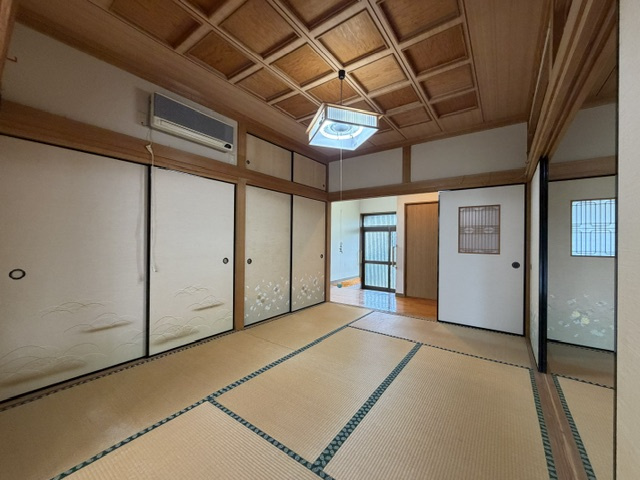 都城市山之口町富吉の中古一戸建の和室
