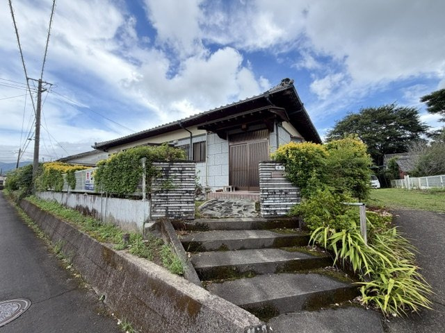 都城市山之口町富吉の中古一戸建の外観