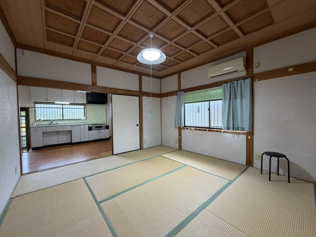 都城市山之口町富吉の中古一戸建の和室