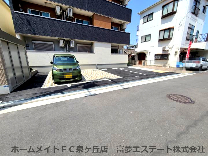 フジパレス高石駅西Ⅲ番館の駐車場