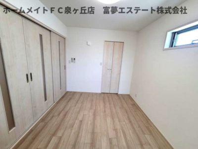 【洋室】 | フジパレス高石駅西Ⅲ番館 | リビングと洋室の間仕切りを閉めたとき
※イメージ　同物件別号室の写真