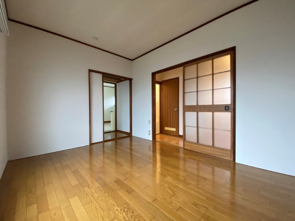 コーポ佐々木の洋室