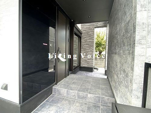 【玄関】 | 【仲介手数料０円】茅ヶ崎市高田1丁目　新築一戸建て | 茅ヶ崎市高田1丁目　新築一戸建て