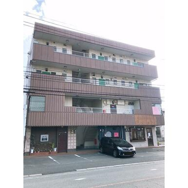 ｃａｌｍｅ光の森の駐車場