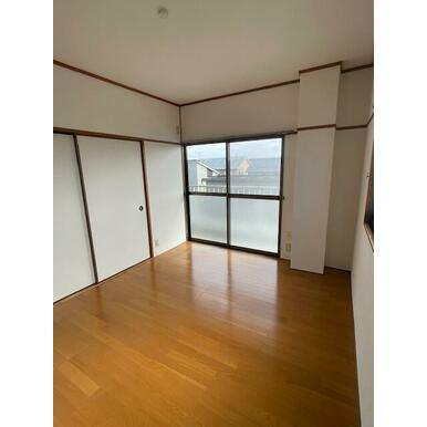 ｃａｌｍｅ光の森の内装