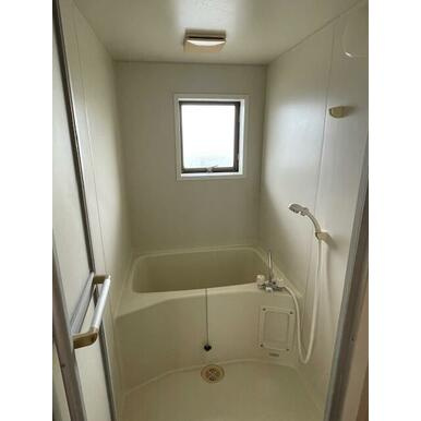 ｃａｌｍｅ光の森の浴室