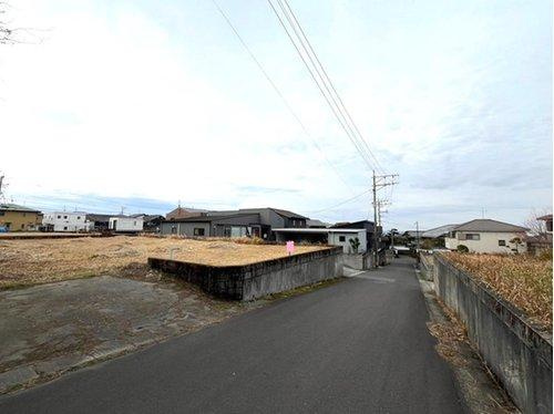 吉野2丁目　売地の前面道路含む現地写真|周辺は閑静な住宅街です。区画整理内です。