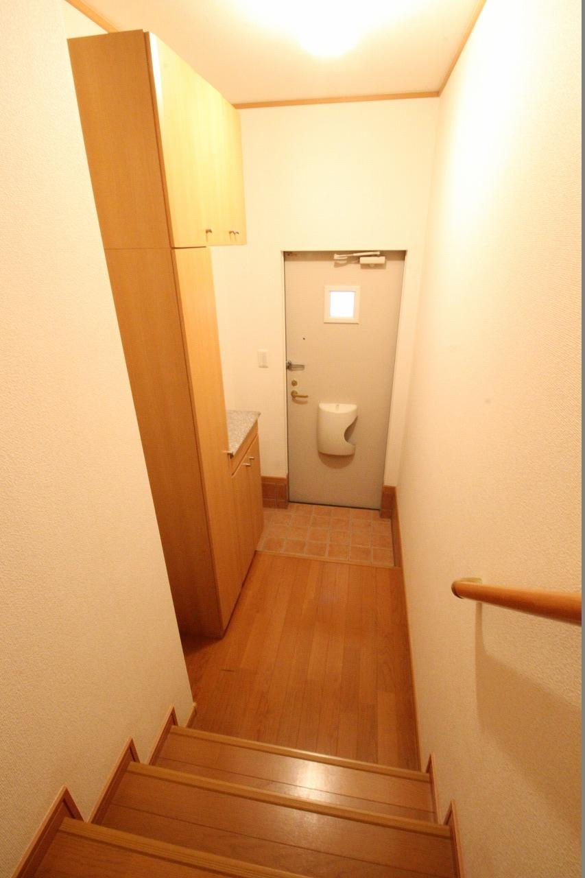 ルナ　パレス　Aの玄関|※お部屋により仕様が異なる場合があります
