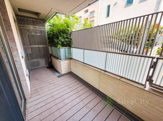 【バルコニー】 | ロイヤルシーズン南麻布