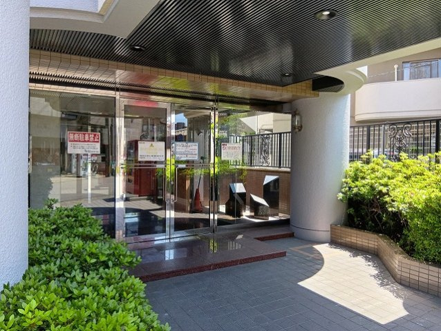 【エントランス】 | ピュアドーム日赤通り