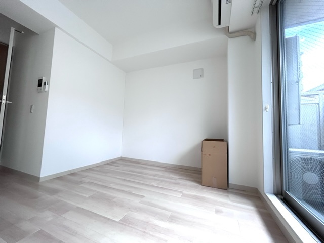 神戸市兵庫区南逆瀬川町の賃貸マンションの居間・リビング