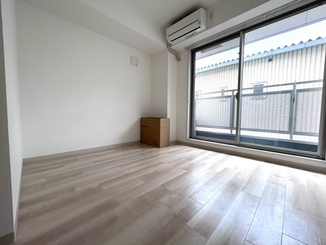 神戸市兵庫区南逆瀬川町の賃貸マンションの居間・リビング