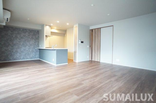 熊本市中央区南坪井町の賃貸マンションの居間・リビング