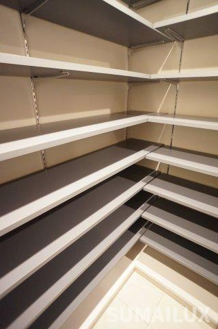 熊本市中央区南坪井町の賃貸マンションの玄関