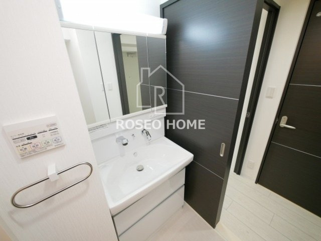 ノーブルスクエア新町の洗面所