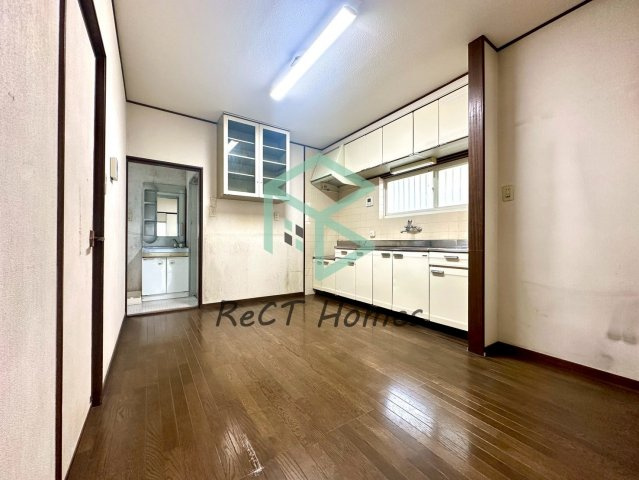 姫路市御立中二丁目中古戸建のダイニング