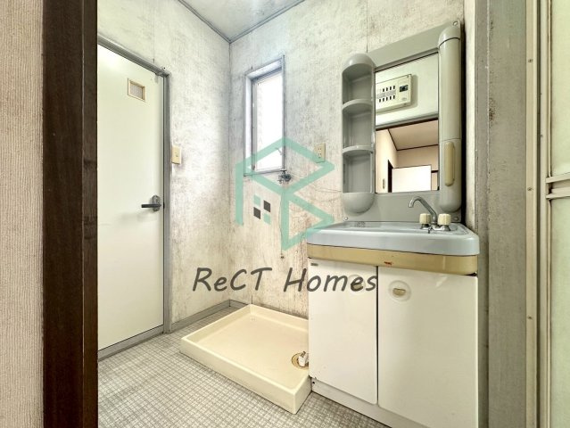 姫路市御立中二丁目中古戸建の脱衣所