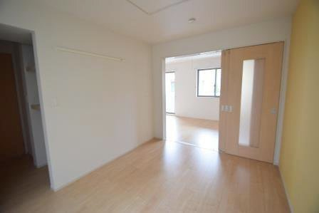 隼の洋室|広々とした洋室です