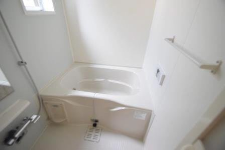 隼の浴室|追い焚き機能付きです