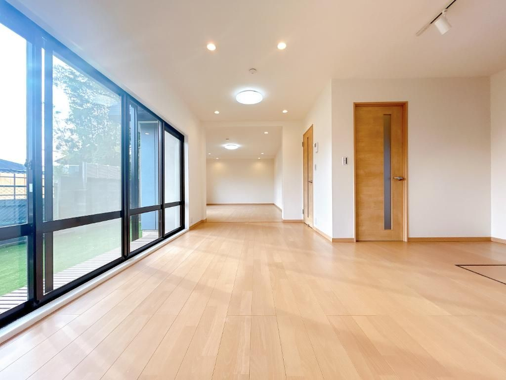 羽村市羽西１丁目の中古一戸建の居間・リビング