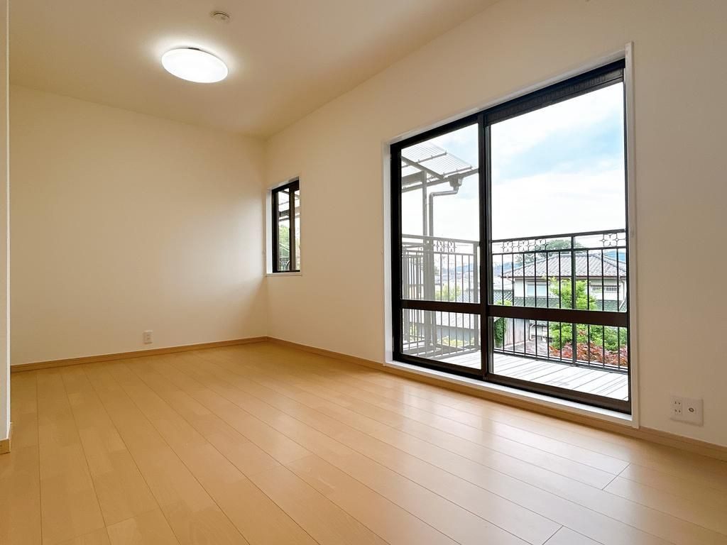 羽村市羽西１丁目の中古一戸建の洋室